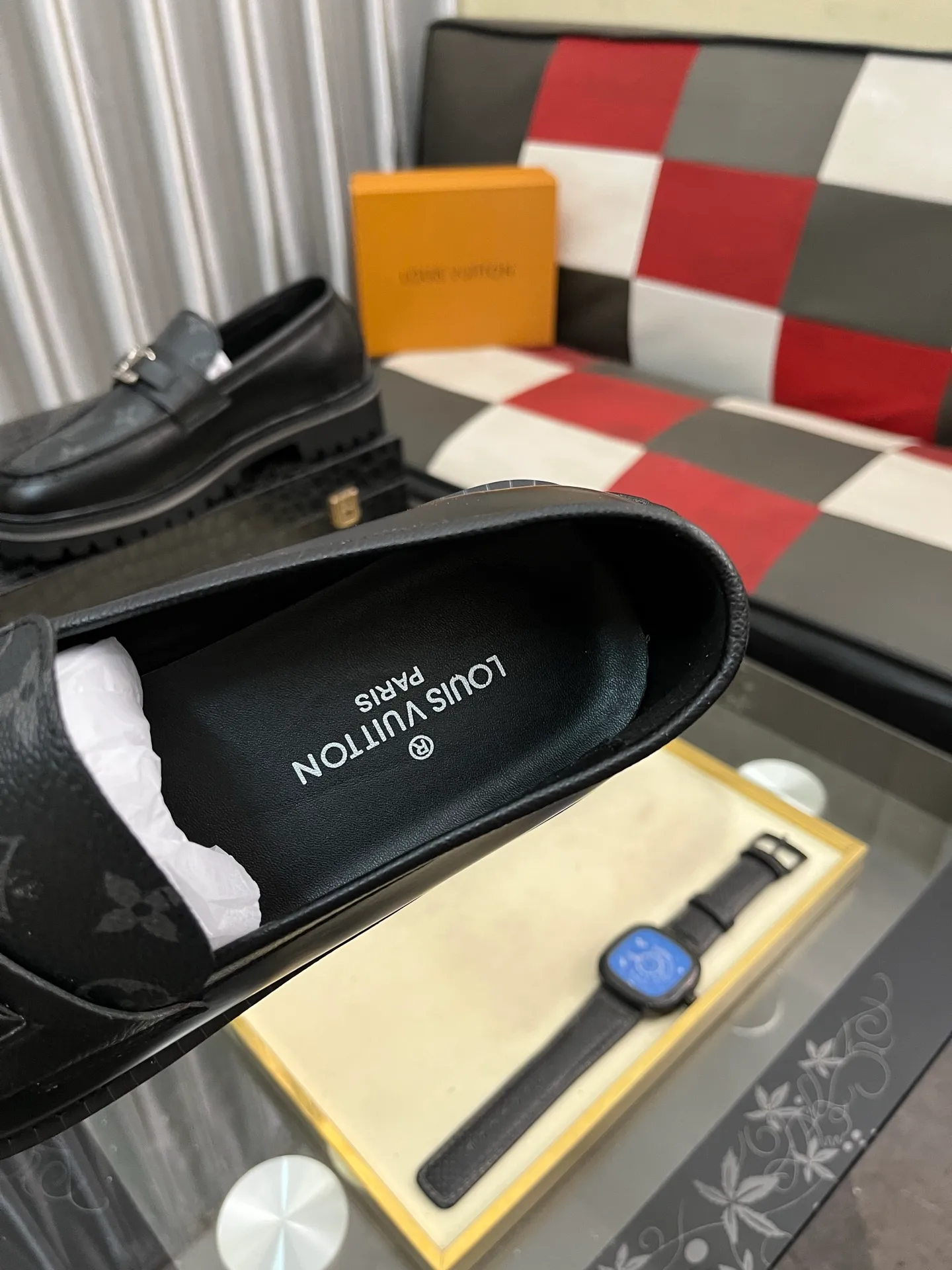 Men's shoes💰458⌚️⌚️[Louis Vuitton (LV)] High-end business formal leather shoes🍀luxurious and elegant style, paying equal attention to practicality and style, professional focus on details and quality, counter original 1⃣️: 1⃣️super accurate reproduction👍🏻! Material: The upper is made of imported original calfskin➕imported Italian cowhide leather. Original anti-slip and wear-resistant outsole! Code number: 38--443️⃣Colors available